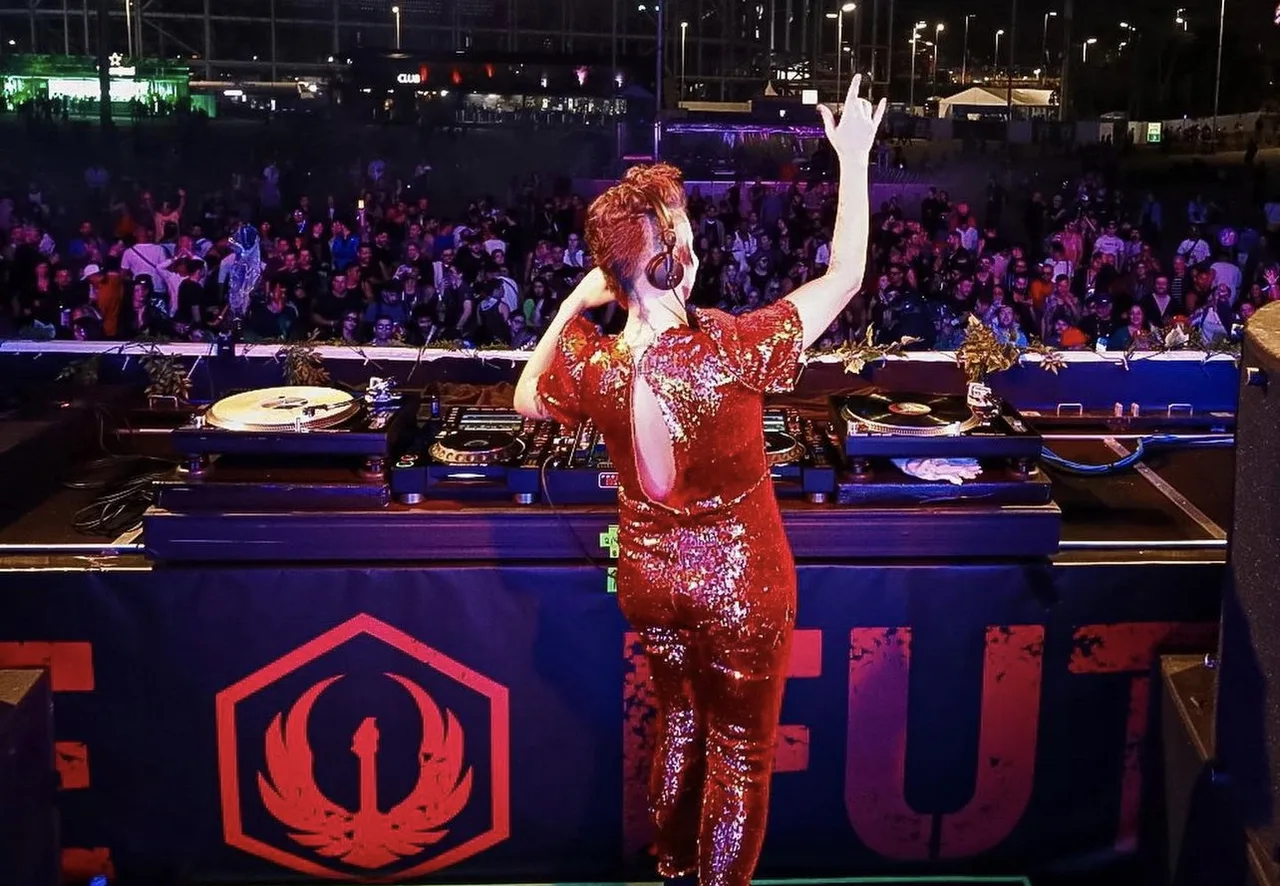 UAM SHOWCASE traz Ella de Vuono e Molothav pela primeira vez em Aracaju