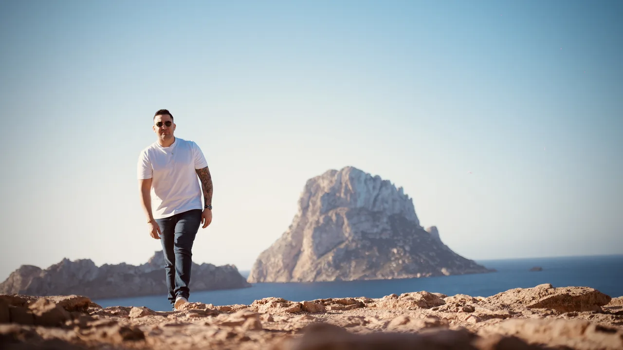 J Maia: Ritmos Brasileiros Inundam Ibiza com Novo EP pela ORDER