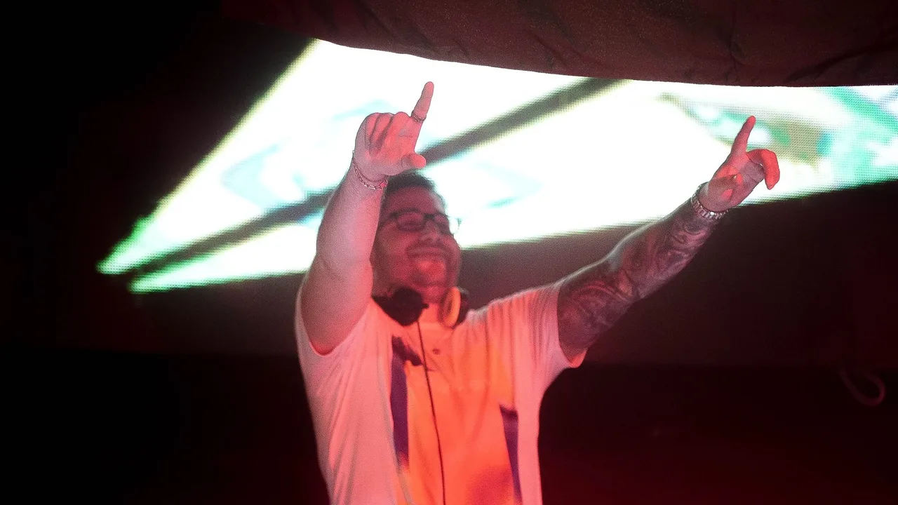 O DJ e produtor J Maia compartilha 5 “Magic Spots” de Ibiza