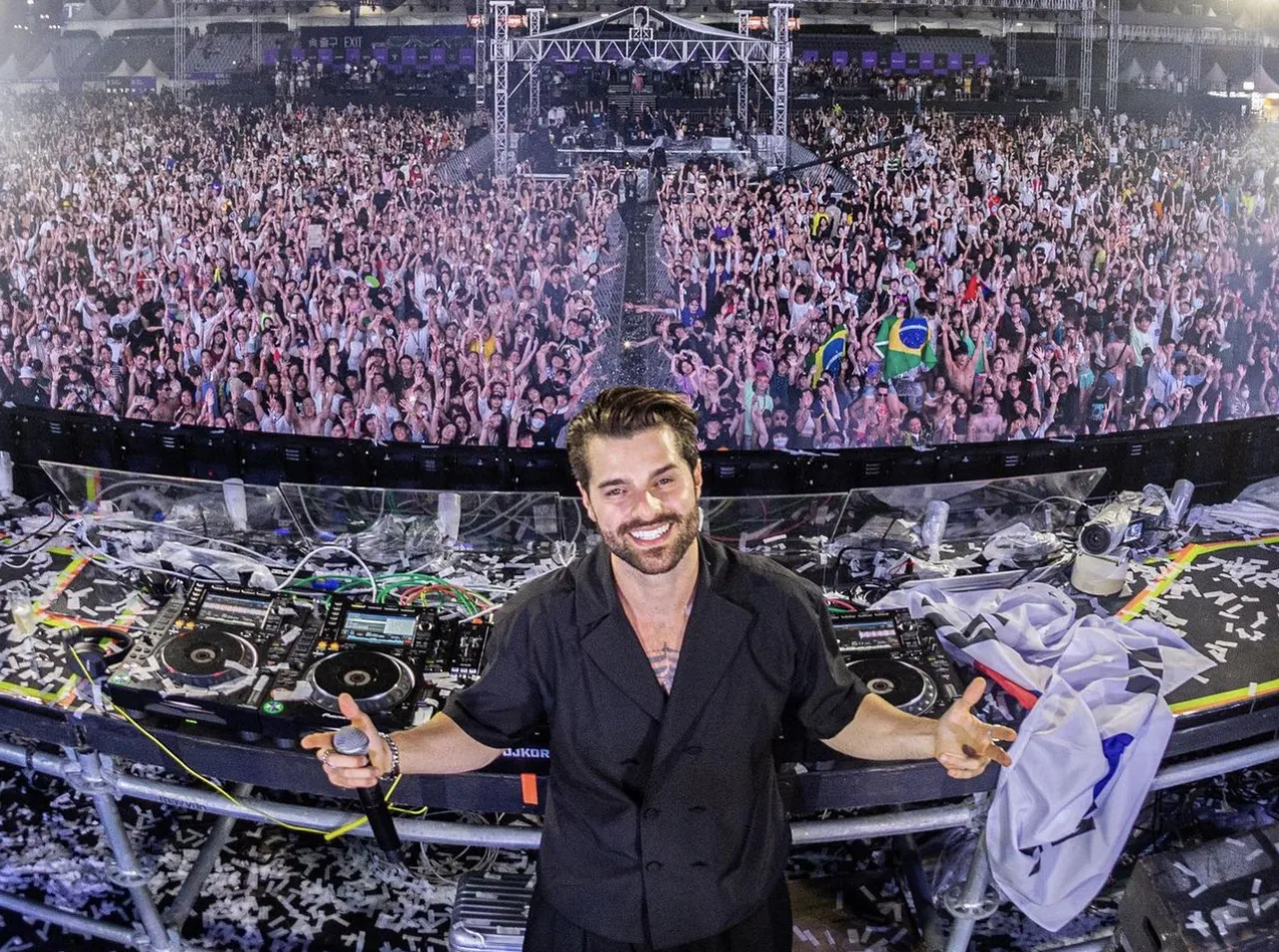 Alok escolhe Salvador para dar início à temporada 2023 do Alok Infinite Experience